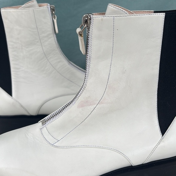 GUC STUART WEITZMAN Lodge Zip Leather Bootie in White Size 8B **defects** Moto - Picture 4 of 11